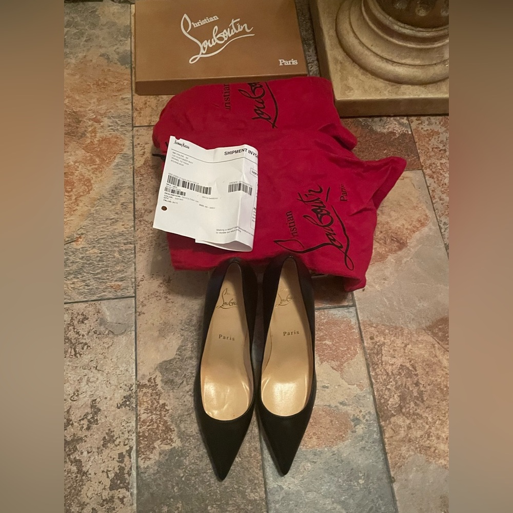 COPY - Christian Louboutin Apostrophy Pump Napa